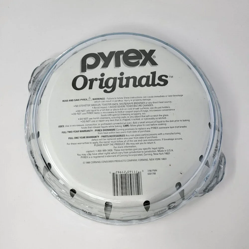 NWT 3pc Pyrex 9 1/2” ORIGINALS Scalloped Handles Bakeware Blush Blue Pie Plates‎